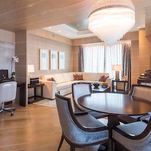 Executive King Suite